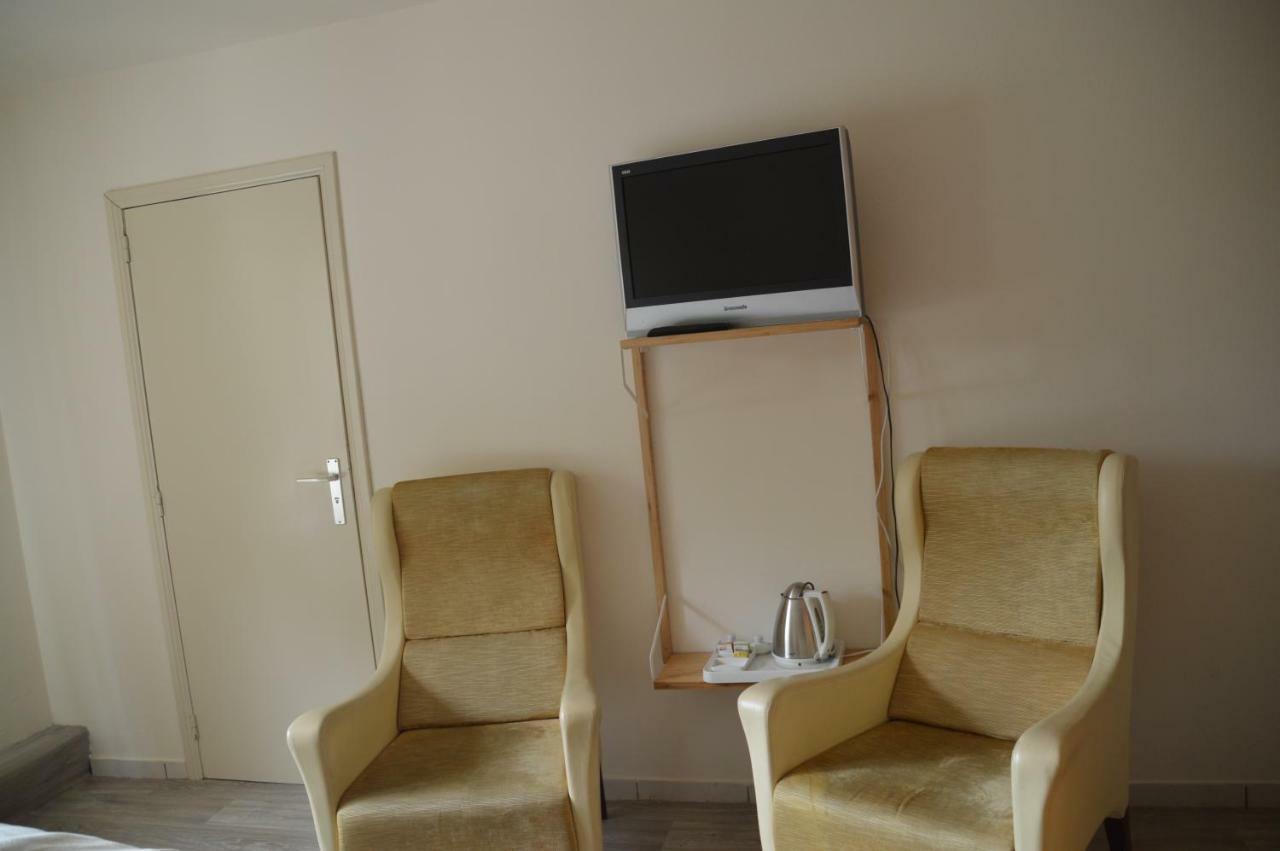 B&B The New Challenge Gierle Esterno foto